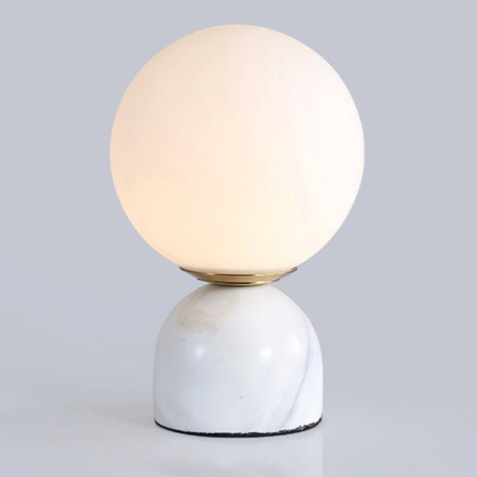 Marmor Orb Bordlampe | Skanto