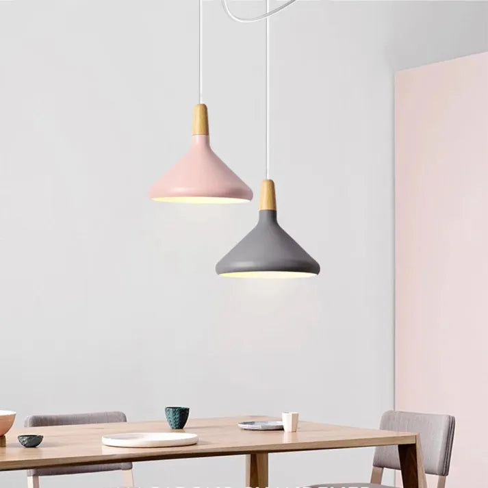 Skanto | Moderne eleganse i form av en stilig konisk pendellampe