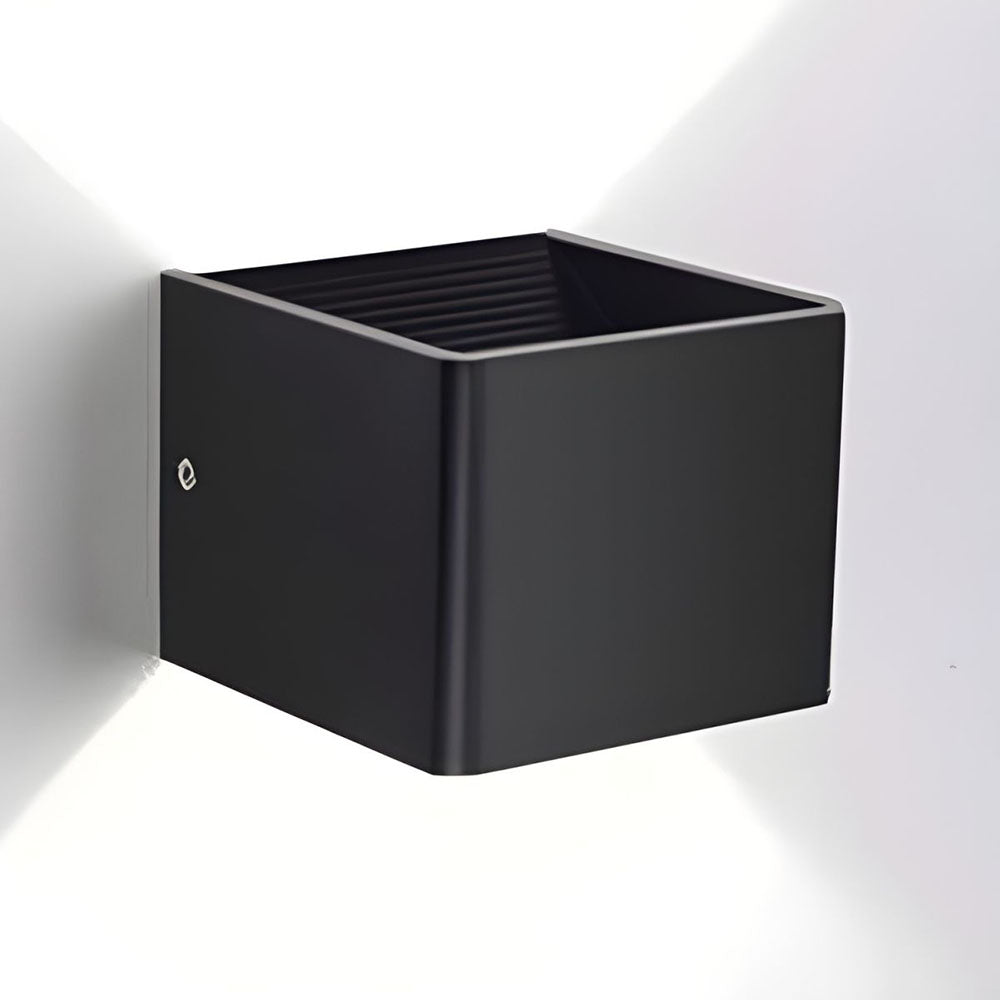 Skanto | Laurion – Moderne Kube Vegglampe | LED Ambientelys for Stue & Soverom