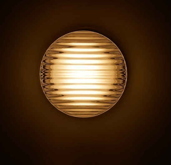 Moderne LED Vegglampe – Elegant Design for Stue og Soverom | Skanto