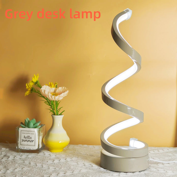 Skanto | Modern Spiral Table Lamp – Kreativ LED Skrivebordslampe med Mild Varme Lys, Perfekt for Soverom, Stue, og Studie Dekor