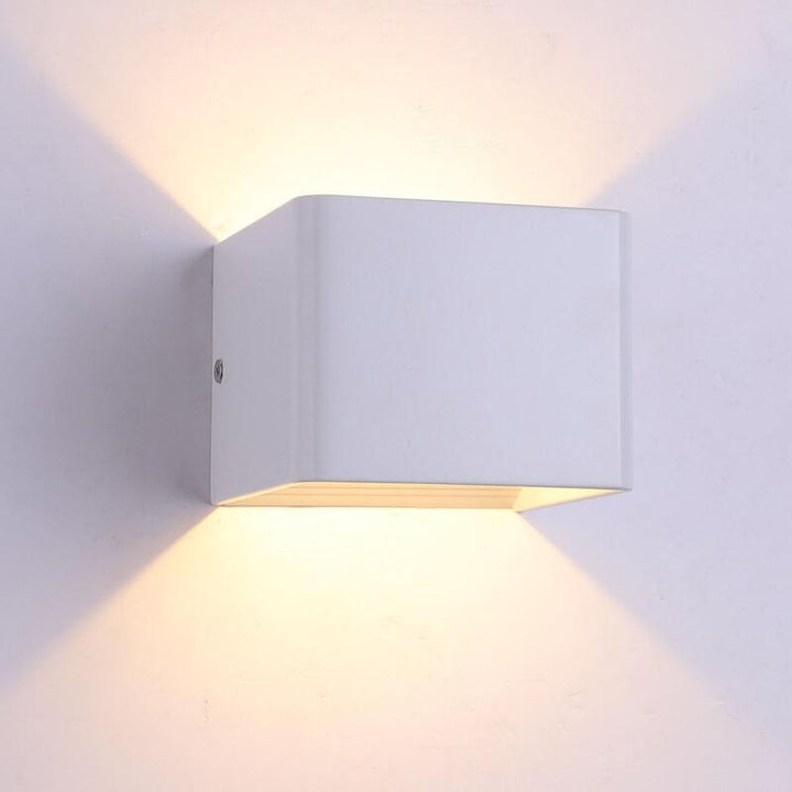 Moderne LED Mini Firkantet Vegglampe | Aluminium | Multifunksjonell Belysning for Stue & Soverom | Skanto