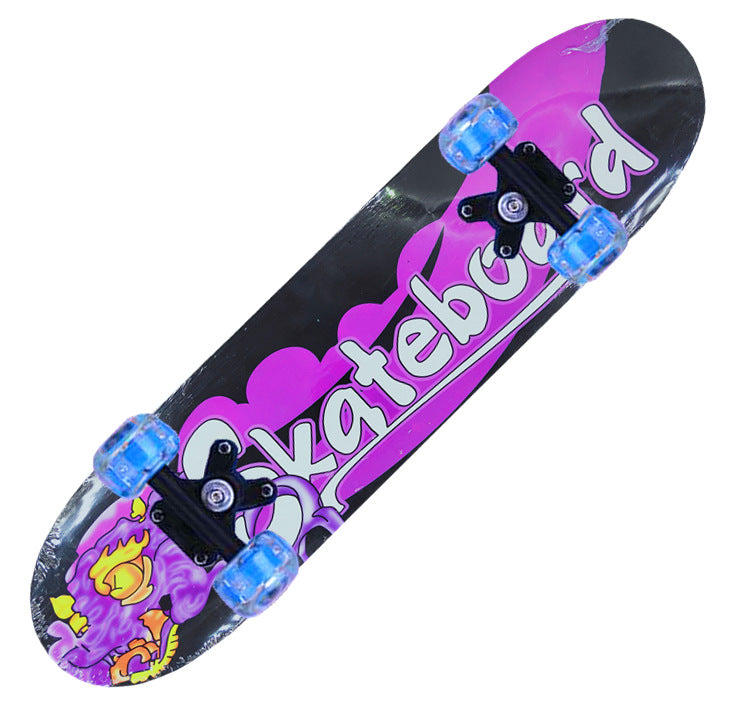 Hai-tema Mini Skateboard Skanto