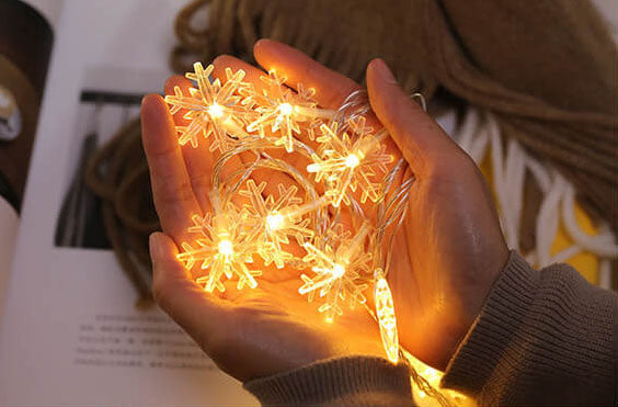 Norvo | LED Lyskjeder Jule Snøfnugg Fargerik 20 Lyskilde LED Vanntett Utendørs Lyskjeder