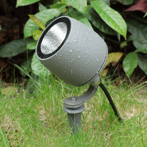 LED Hage Spotlys for Utendørs Bruk - Vanntett og Energisparende Hagebelysning, Ideell for Stier og Bed | Skanto