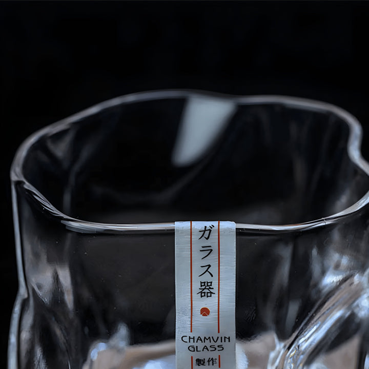 Whiskeyglass i Edo Kiriko stil – Håndskåret med unik krøll design | Skanto