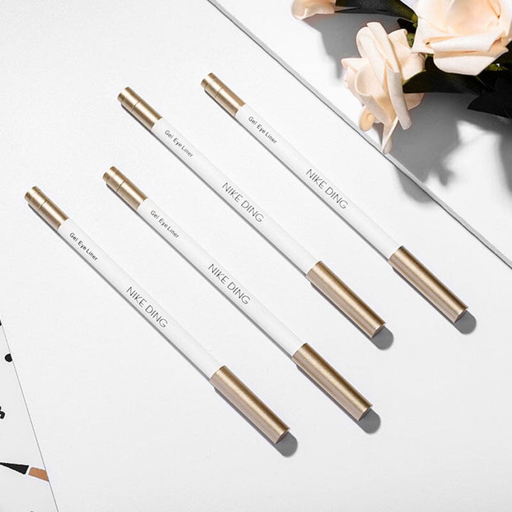 Skanto | Hurtigtørkende og vanntett eyeliner
