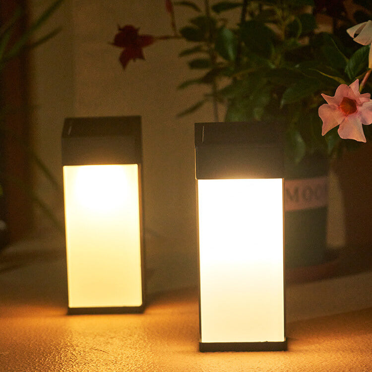 Solar Square Frosted Glass Vanntett Utendørs LED Vegglampe | Skanto