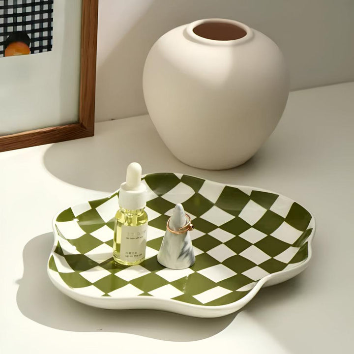 Skanto | Klassisk Rutete Keramikkplate