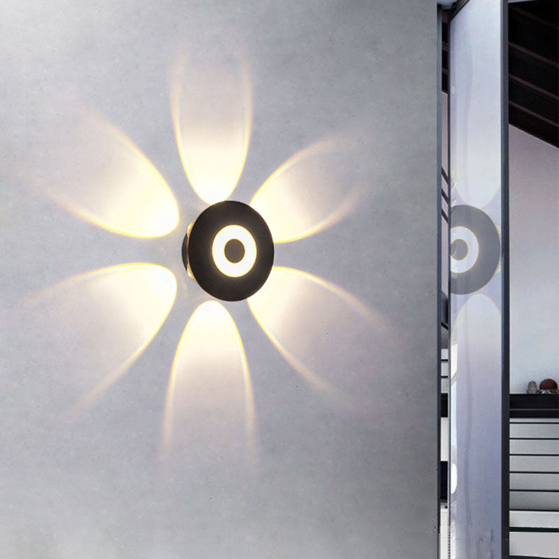 Moderne skandinavisk LED-vegglampe med rund aluminiumsskjerm til terrassen