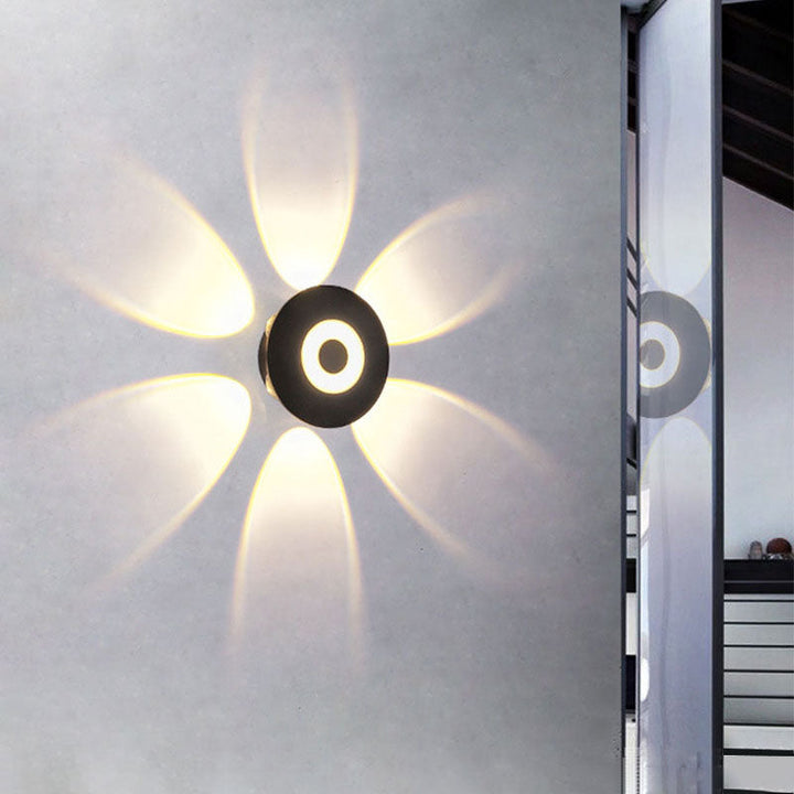Moderne skandinavisk LED-vegglampe med rund aluminiumsskjerm til terrassen