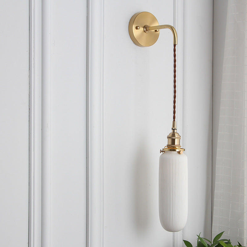 Skanto | Japansk Retro Minimalistisk Sylinder Oval Messing Lucite 1-Lys Vegglampe