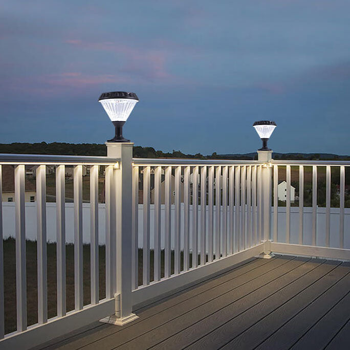 Moderne svart solcelle støpt aluminium glass utendørs patio vanntett søyle hode lys | Skanto