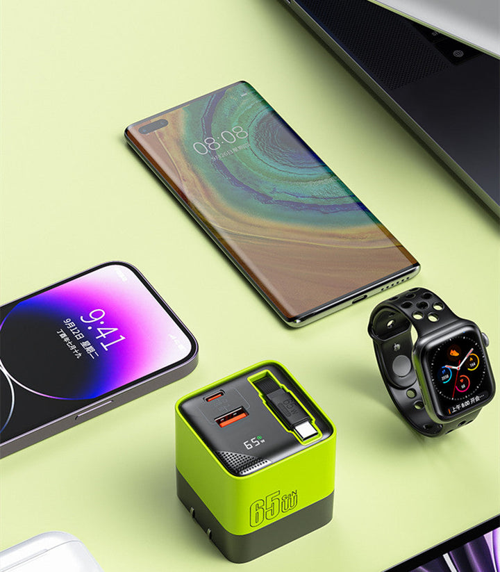 Skanto | USB-C Multi-Port Lader Med Innebygd Uttrekkbar Kabel