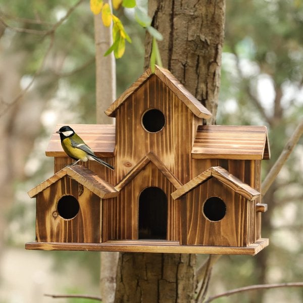 NatureNest – Stilig Håndlaget Tre Fuglehus Skanto