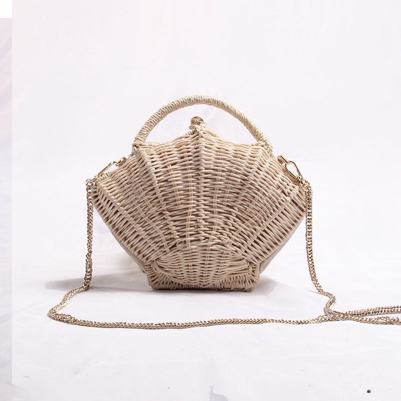 Handmade beach bag with organic design Skanto
