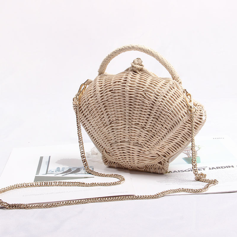 Handmade beach bag with organic design Skanto