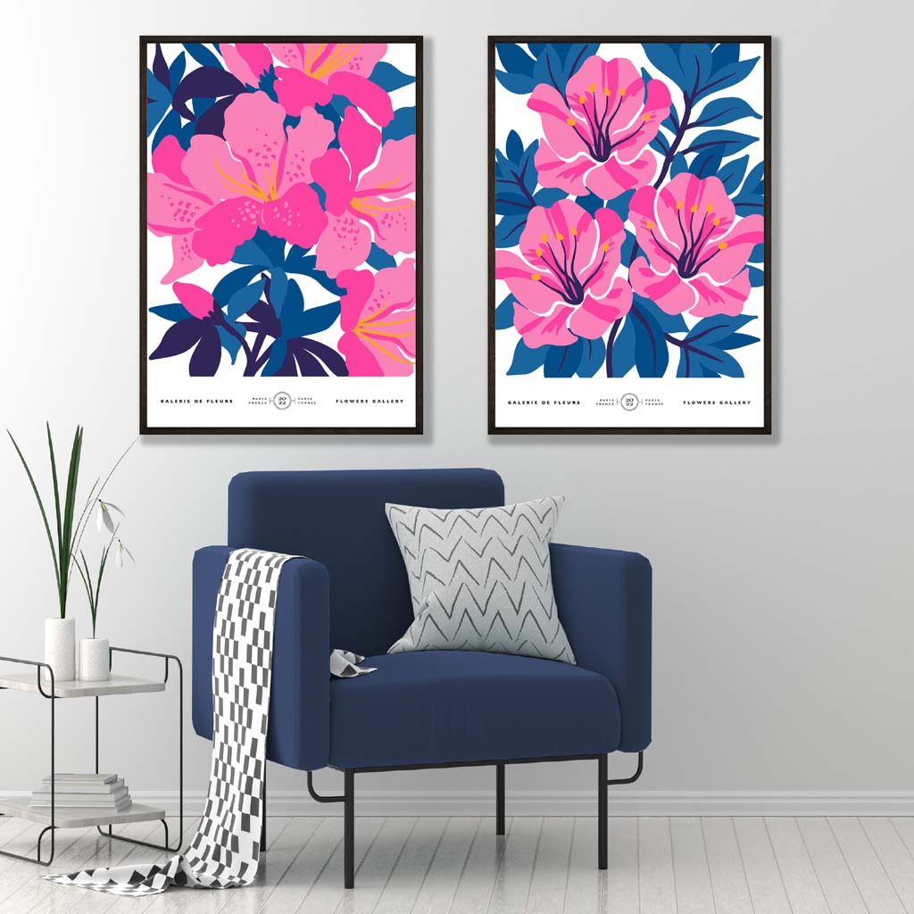 Sett med 2 kunsttrykk med vårblomster i knallblått og rosa