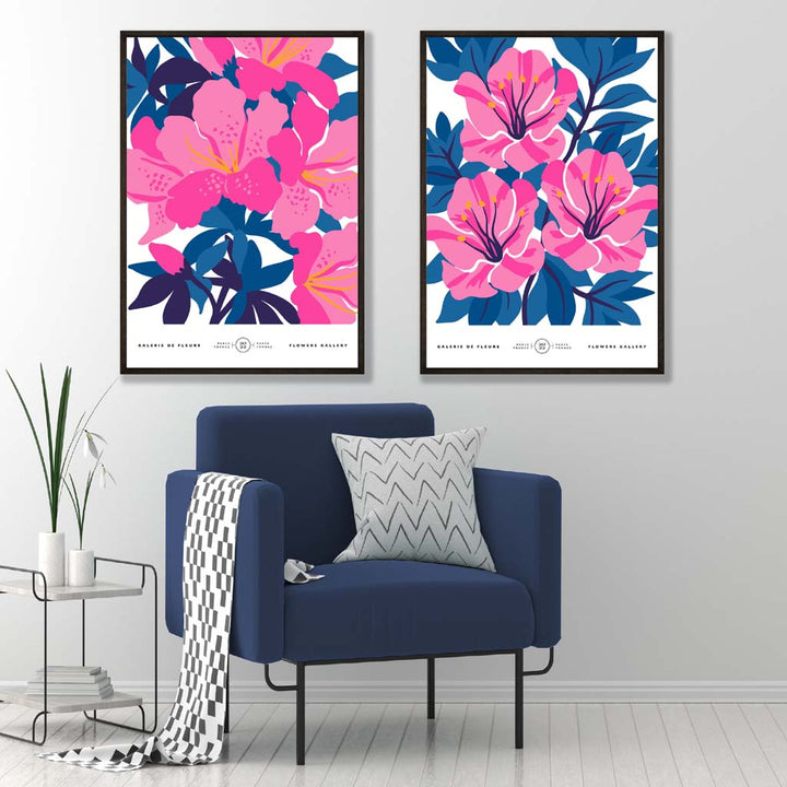 Sett med 2 kunsttrykk med vårblomster i knallblått og rosa