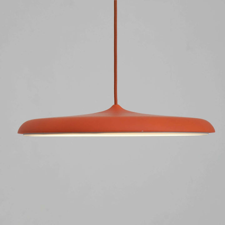 Skanto | Hengende lampe med en enkel form for moderne interiør