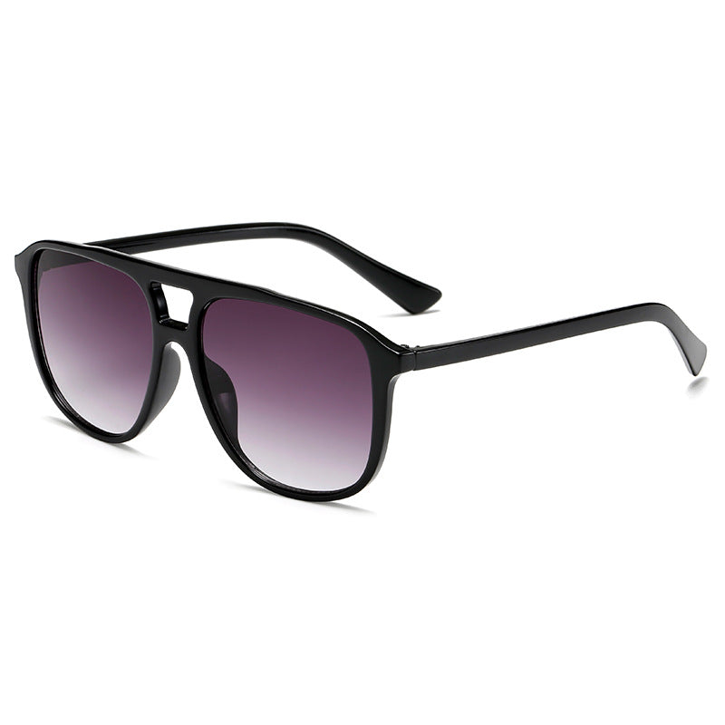 Dame Fashion-solbrille i moderne design Skanto