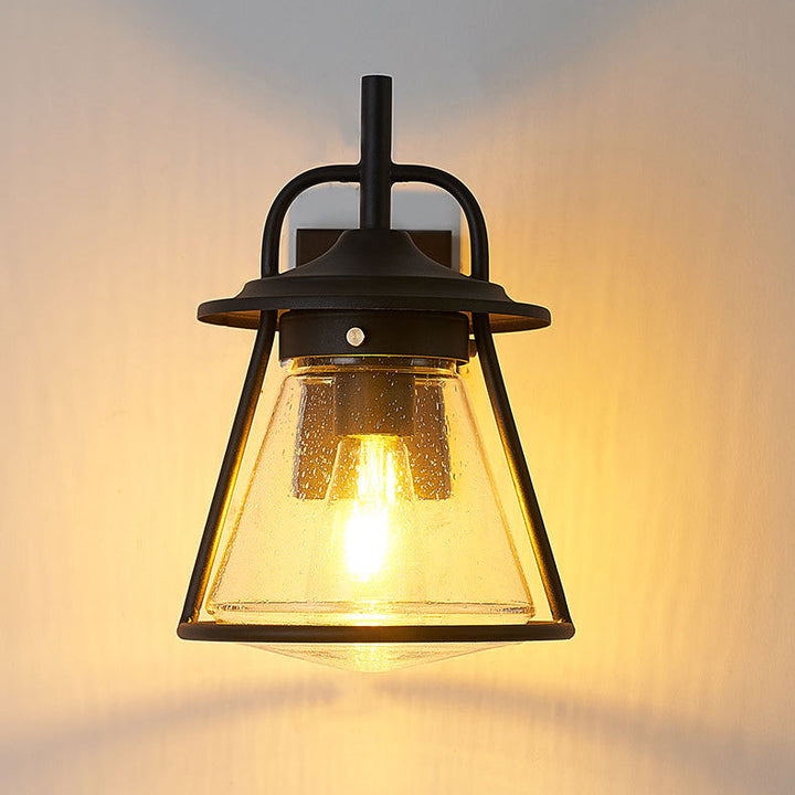 Vanntett Glass Cone Shade 1-Lys Utendørs Vegglampe | Skanto