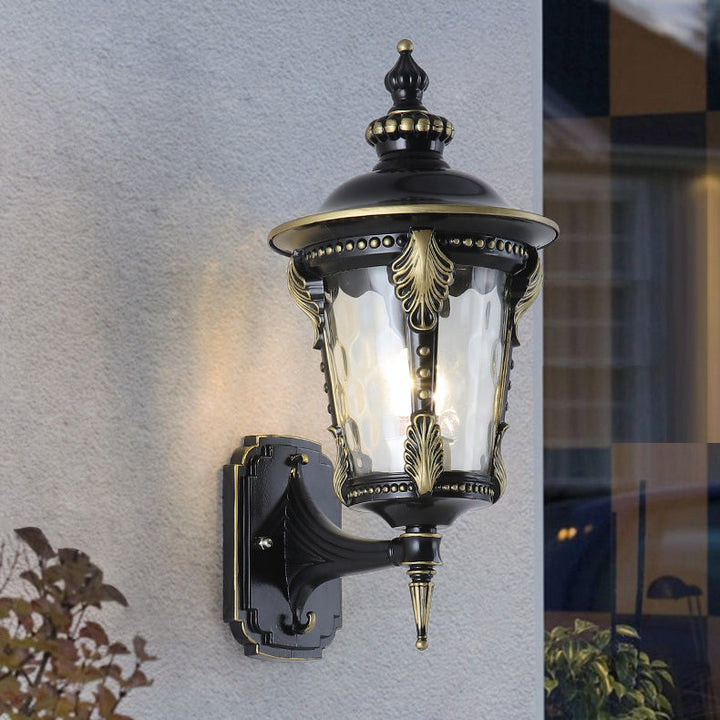 Tradisjonell europeisk vanntett firkantet spiss sylinder aluminium glass 1-lykt utendørs vegglampe for hage | Skanto