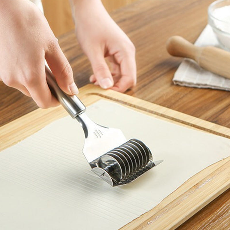 Skanto | Noodle Spaghett Cutter Roller