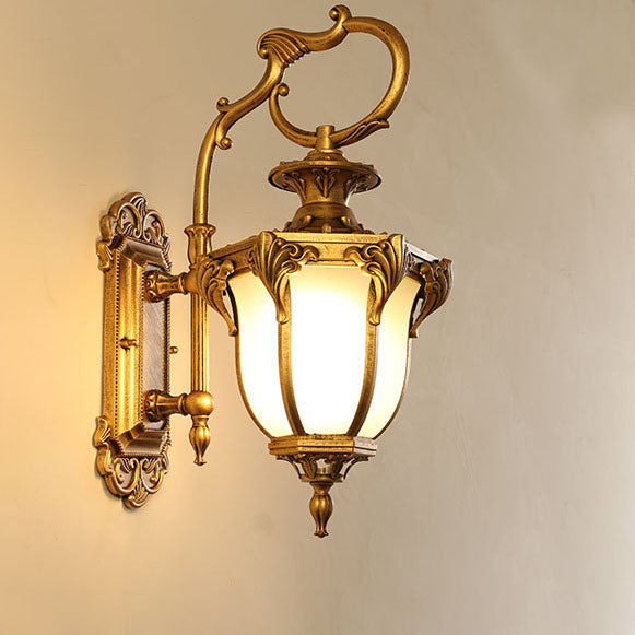 Europeisk Retro Aluminium Glass Utskåret Lantern 1-Lys Utendørs Vanntett Vegglampe | Skanto