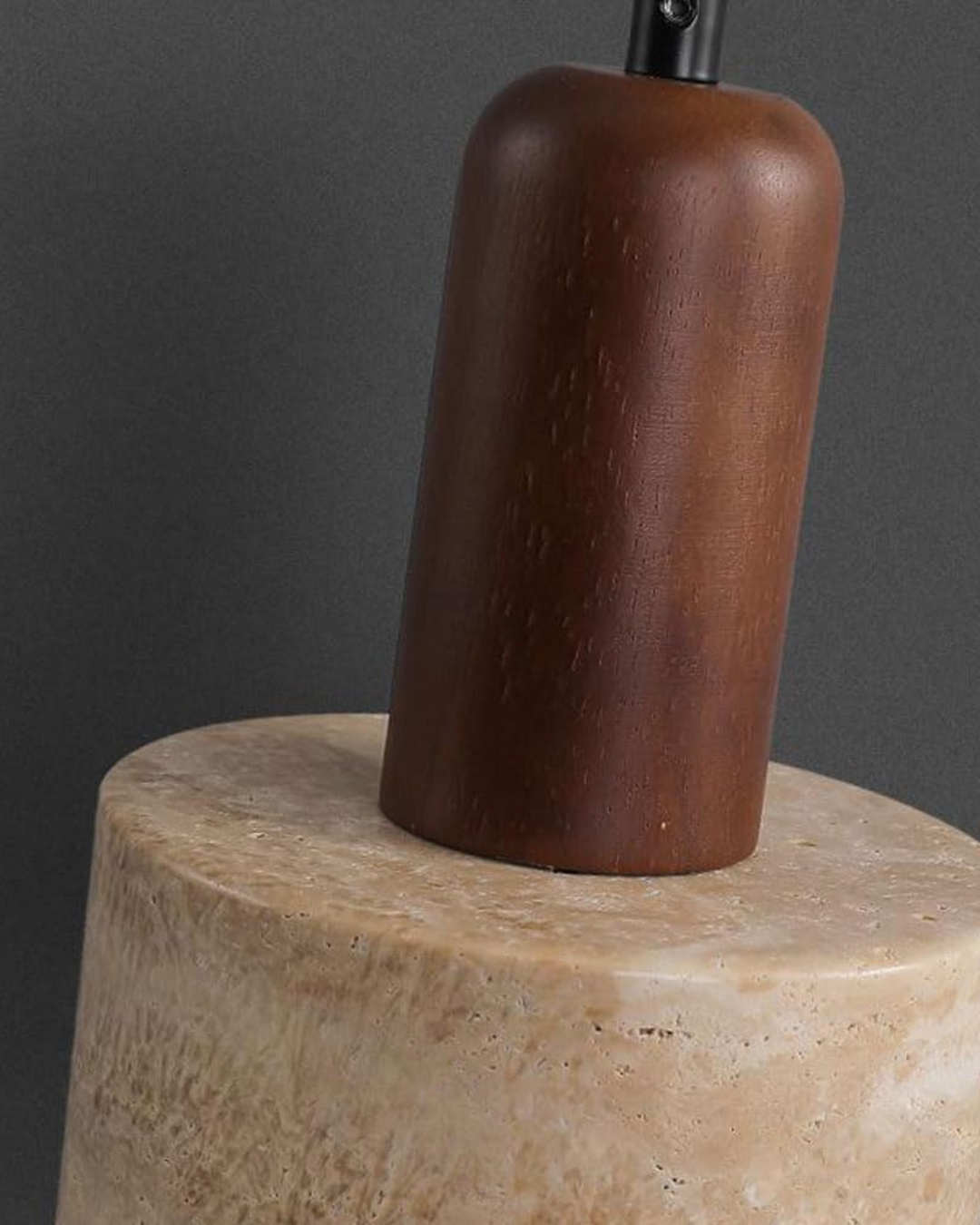 Skanto | Elegant lysdekorasjon med naturlige steinelementer