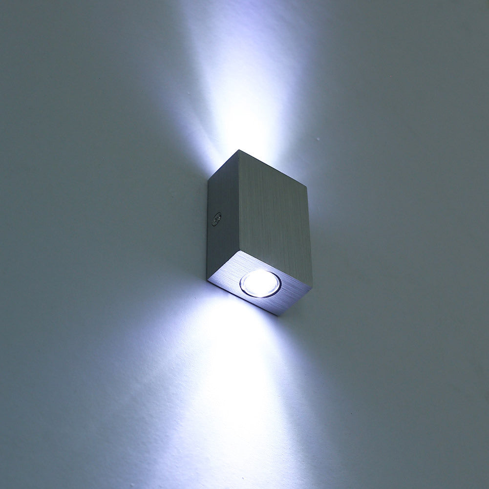 Moderne Enkelhet Vanntett Aluminium Kubisk LED Vegglampe For Utendørs Patio | Skanto