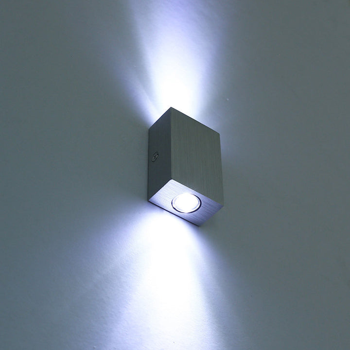 Moderne Enkelhet Vanntett Aluminium Kubisk LED Vegglampe For Utendørs Patio | Skanto