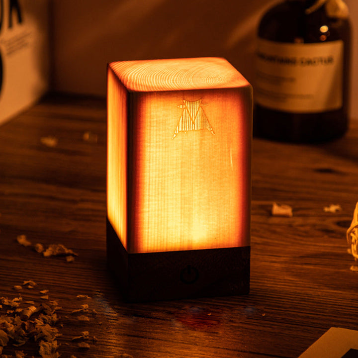 Trådløs LED-Tae-lampe med berøringskontroll | Oppladbart batteri | Tresjaring-design | Justerbar lysstyrke