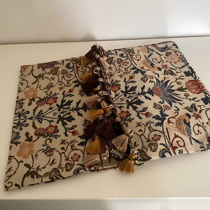 Skanto | Vintage Floral & Bird Jacquard Bordduk