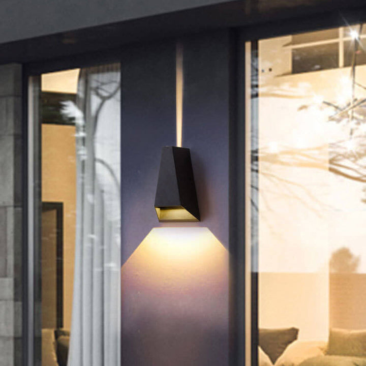 Moderne, kreativ trapesformet LED-utevegglampe med oppover- og nedoverrettet belysning