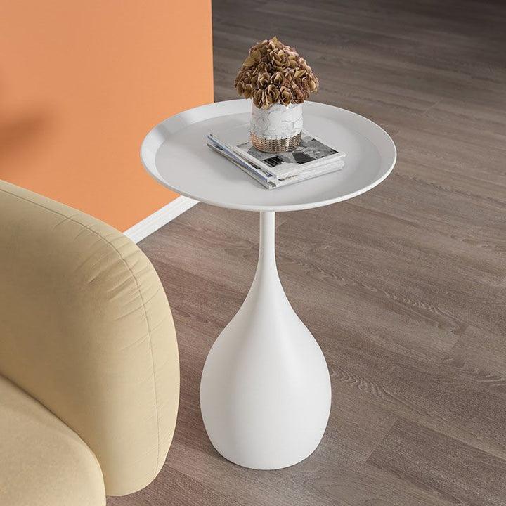 Skanto | Beef Metal Bord med Base Middelaldersk Sidebord i Moderne Stil
