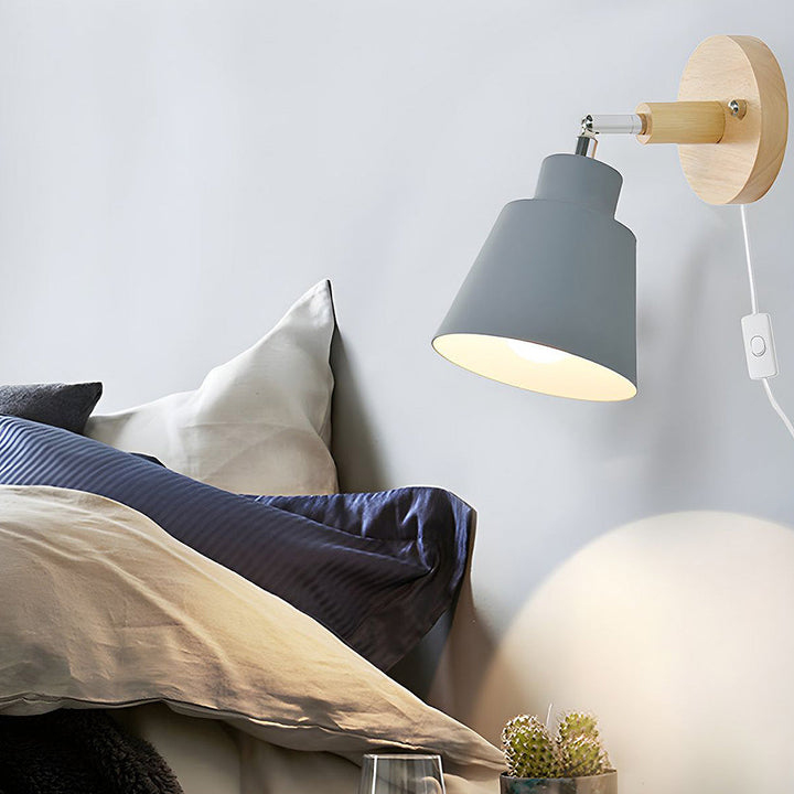 Skanto | Vegglampe Med Tre Akcent For Soverom