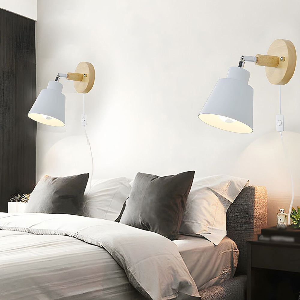Skanto | Vegglampe Med Tre Akcent For Soverom