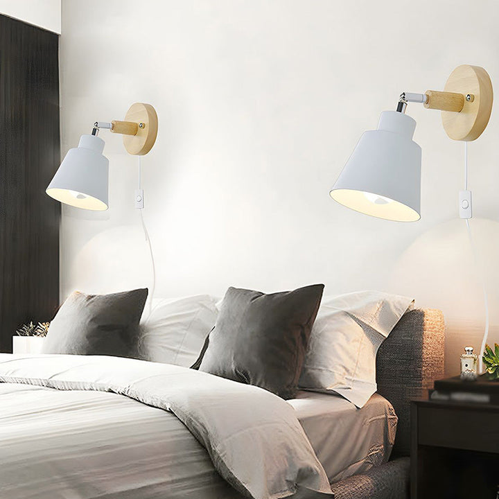 Skanto | Vegglampe Med Tre Akcent For Soverom