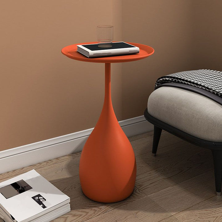 Skanto | Beef Metal Bord med Base Middelaldersk Sidebord i Moderne Stil