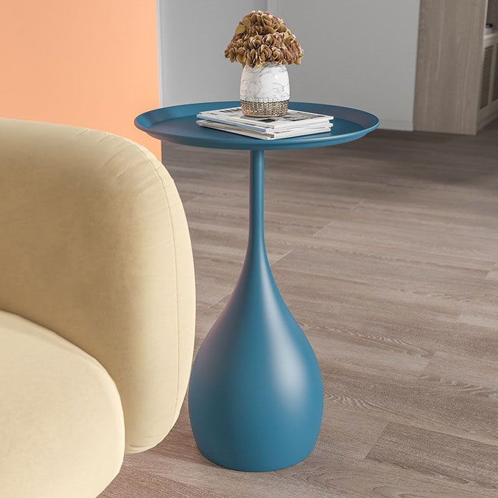 Skanto | Beef Metal Bord med Base Middelaldersk Sidebord i Moderne Stil
