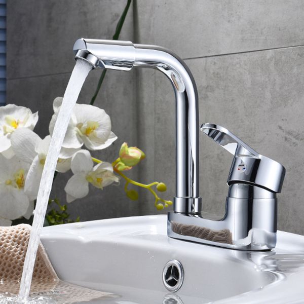 Rund servantkran i krom med svingbar tut til badet