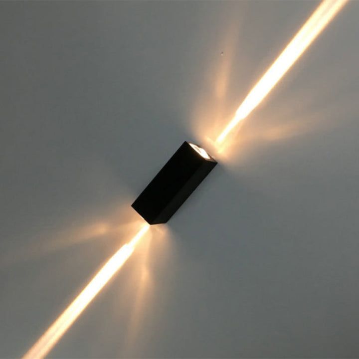 Metallisk rektangulær vegglampe Enkel stil 2 lys Svart finish vegglampe i varmt/hvitt lys for hotell | Skanto
