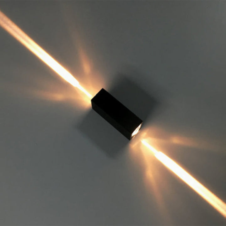 Metallisk rektangulær vegglampe Enkel stil 2 lys Svart finish vegglampe i varmt/hvitt lys for hotell | Skanto