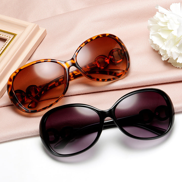 Dame luksuriøs oversized solbrille med elegant design Skanto