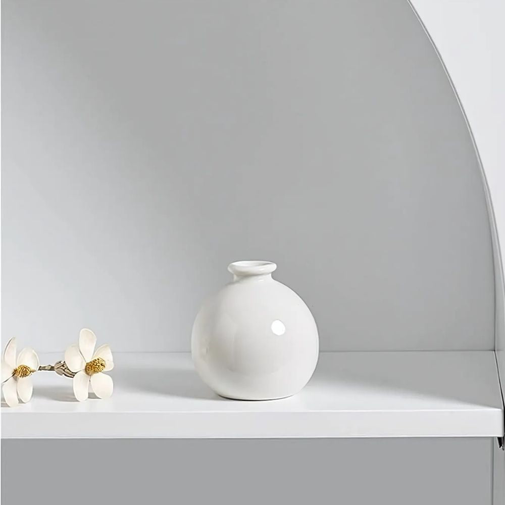 Skanto | Puffy Pout Vase