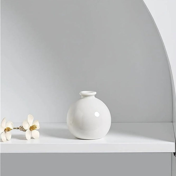 Skanto | Puffy Pout Vase