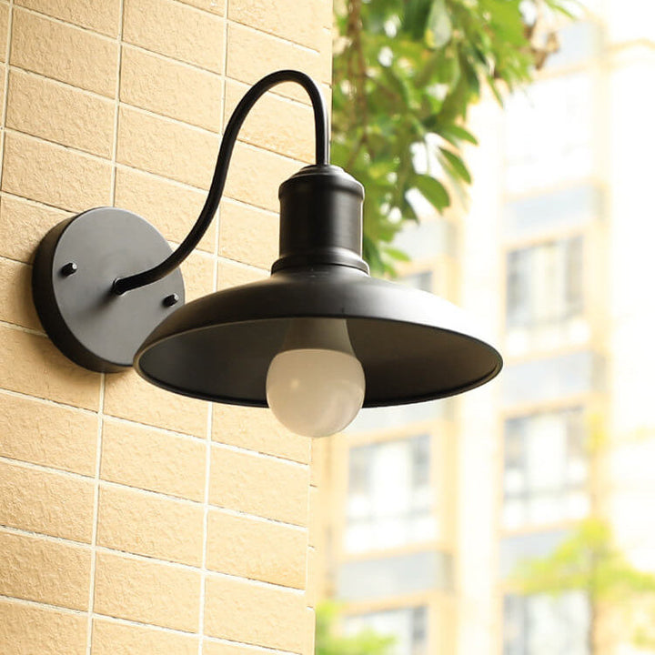 Retro Loft Dome Jern Utendørs Vanntett 1-Lyskilde Buet Arm Vegglampe | Skanto