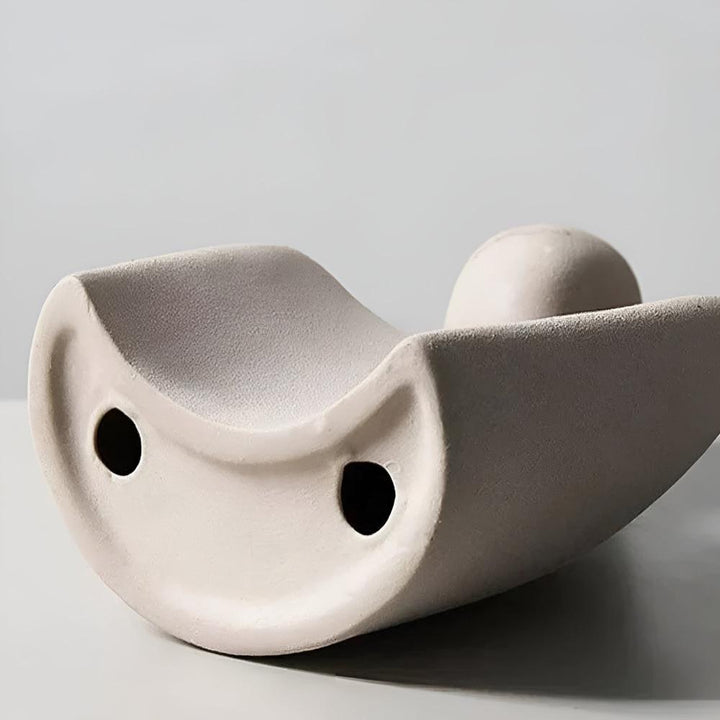 Couple Ceramic Love Figurine | Skanto