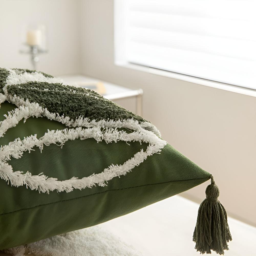 Skanto | Plush Leaf With Tassel Cushion Cover